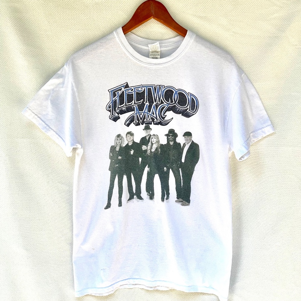 Gildan Fleetwood Mac Live 2018-19 tour band image short sleeve T-shirt size M